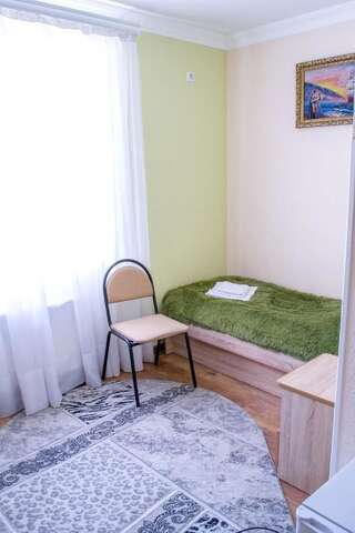 Гостевой дом Guest House Stara Rus Каменец-Подольский Стандартный двухместный номер с 2 отдельными кроватями-4